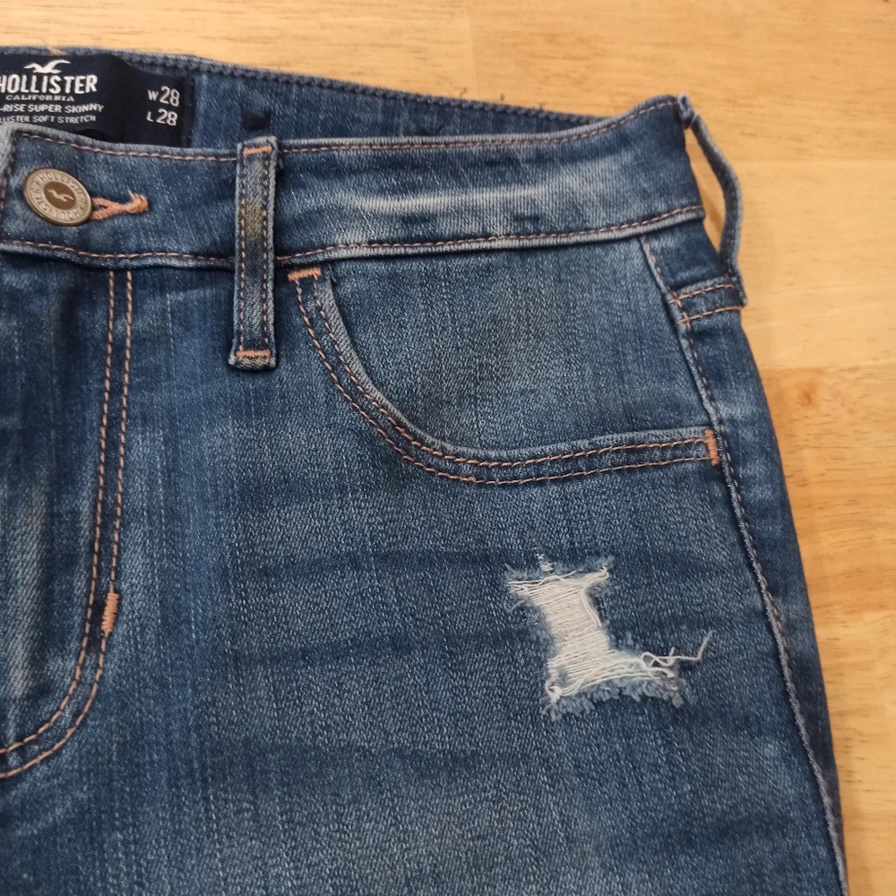 HOLLISTER CALIFORNIAMID-RISE SUPER SKINNY jeans - Picture 5 of 15